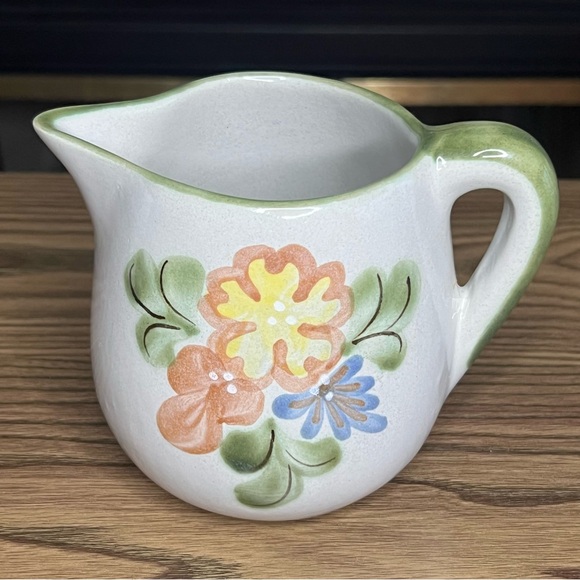Louisville Stoneware Pottery Pitcher-Floral - Picture 12 of 12